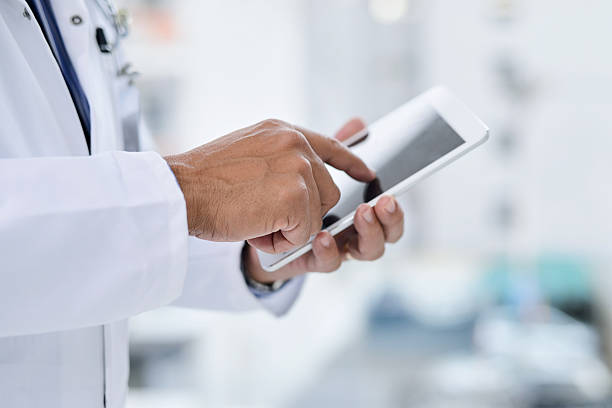 istock Quick and easy access to all my patient records 588267492