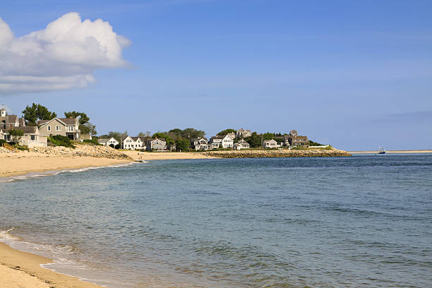 istock Beach and Waterfront New England Houses, Chatham, Cape Cod, Massachusetts. 588350536