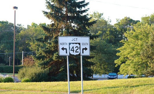 A sign of US route 42 in Ohio.