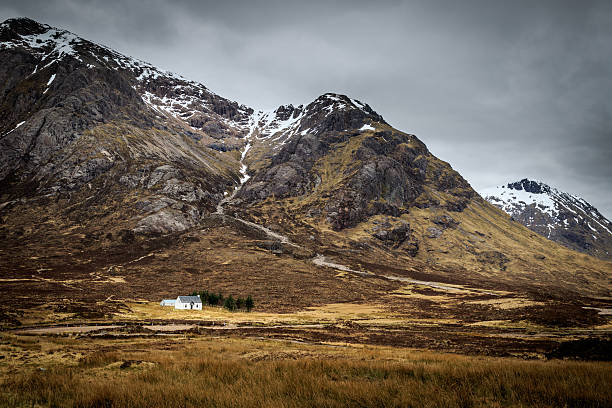 glencoe - cottage scotland scottish culture holiday imagens e fotografias de stock