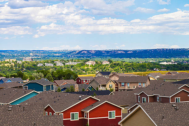 コロラドスプリングスの屋上の景色を望めます。コロラド州 - colorful colorado ストックフォトと画像