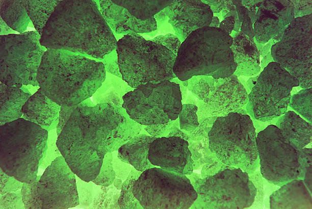 ores ในไฟเขียว - ยูเรเนียม ภาพสต็อก ภาพถ่ายและรูปภาพปลอดค่าลิขสิทธิ์