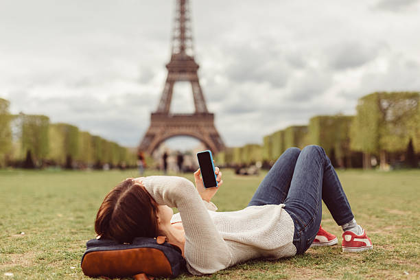 istock Girl on a vacation in Paris 588957302