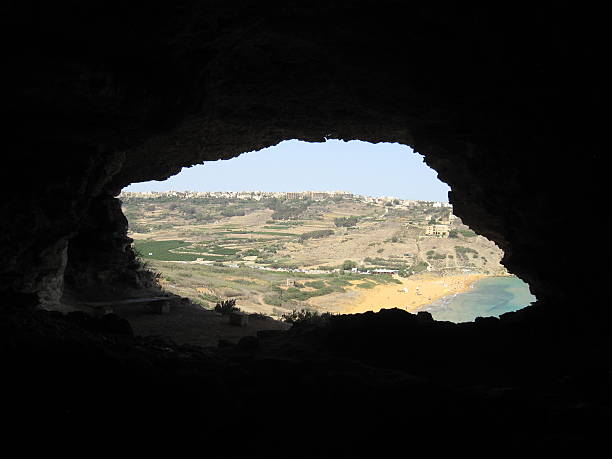 istock Ramla Bay, Gozo in Malta 588967400