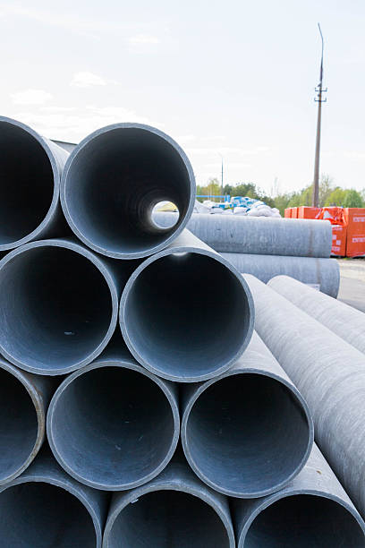 istock Pipes without naportnye used for construction 588975918
