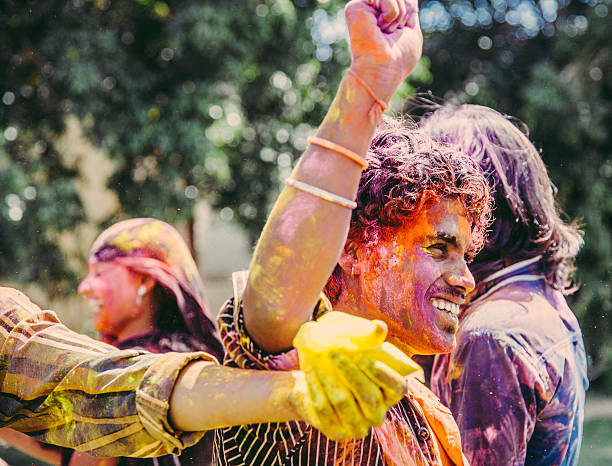 istock Dancing at the Holi Festival! 588999012