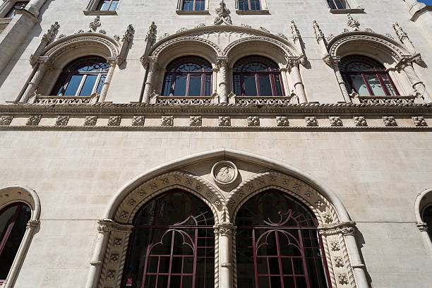 istock Lisbon Rossio Railway Station 589090866