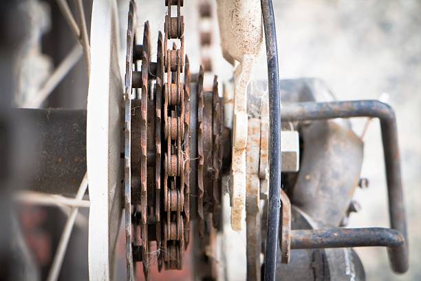 Sprocket and chain Closeup image of rusty sprocket and chain interlace format stock pictures, royalty-free photos & images