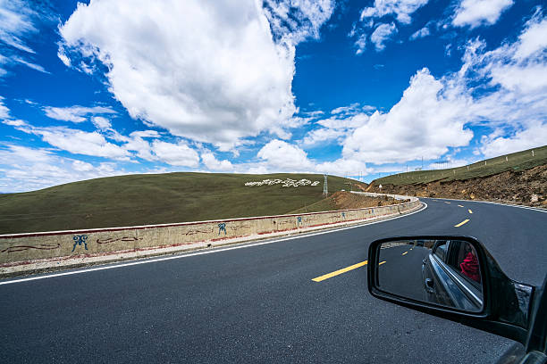 istock The way of the plateau 589100406