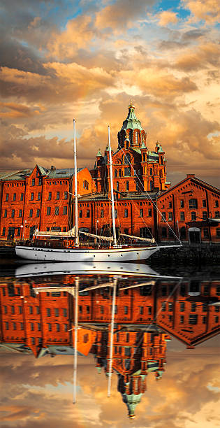 helsinki  - catedral de uspenski helsinki fotografías e imágenes de stock