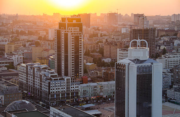istock Sunset Olimpiysky business center, Ukraine 589121086