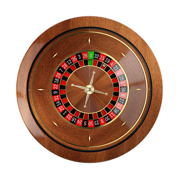 колесо рулетки в казино изолировано на белом фоне. - roulette roulette wheel wheel isolated стоковые фото и изображения