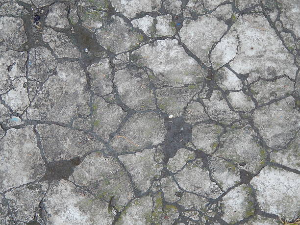 istock Stone texture for the construction of the wall 589123658