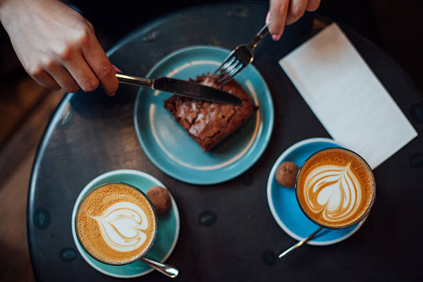 istock Latte art and Brownie 589133060