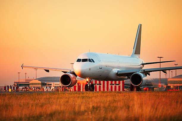 istock Traffic at the airport 589421146