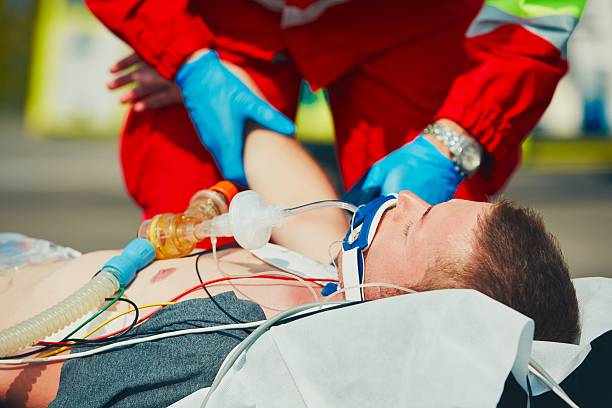 istock Emergency medical service 589427278