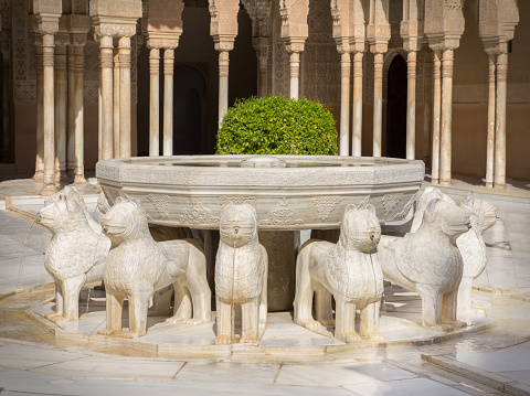 lion fountain alhambra