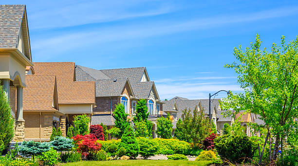 istock Luxury houses in North America 589432102