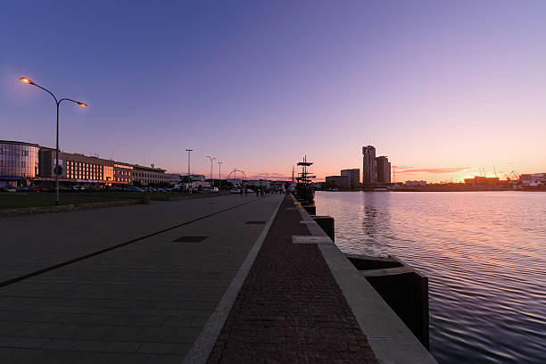 istock Promenade in Gdynia at sunset, Poland 589438070
