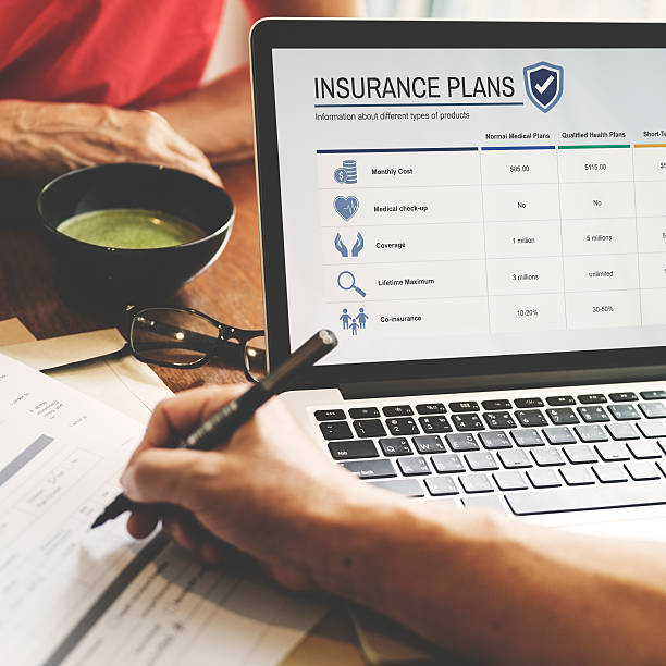 istock Elderly Couple Insurance Terms Consultant Cocnept 589451526