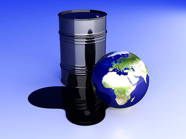 istock Oil disaster - Europe 589553814