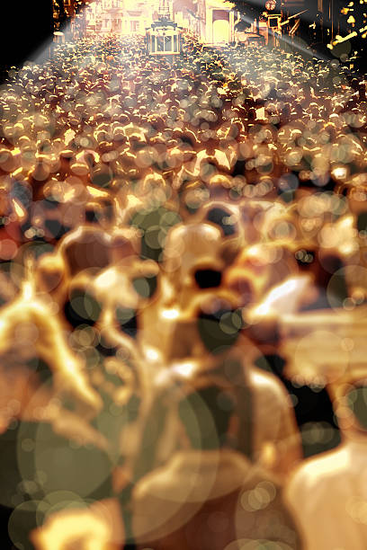 istock people on busy street 589565854