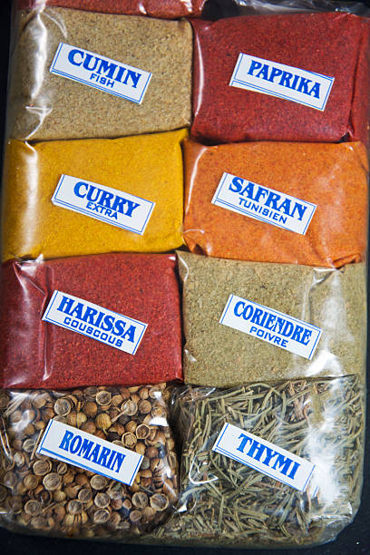 des épices  - cardamom condiment spice asian cuisine photos et images de collection