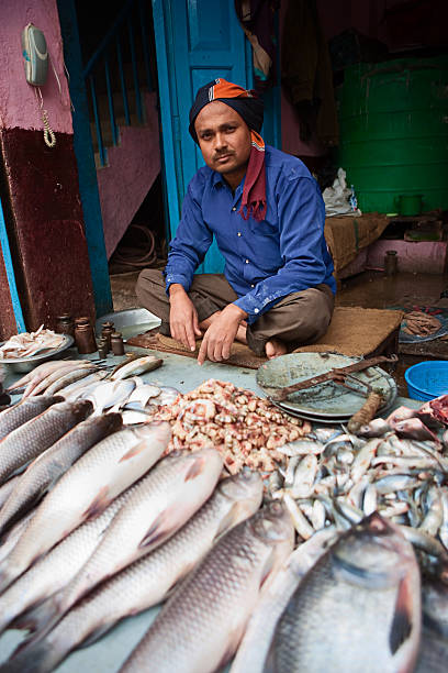 istock Fresh fishes for sale 589958366