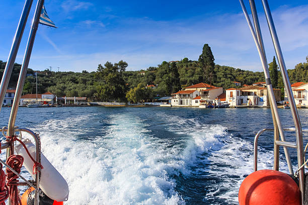 Paleo Trikeri water bus leaves the island.