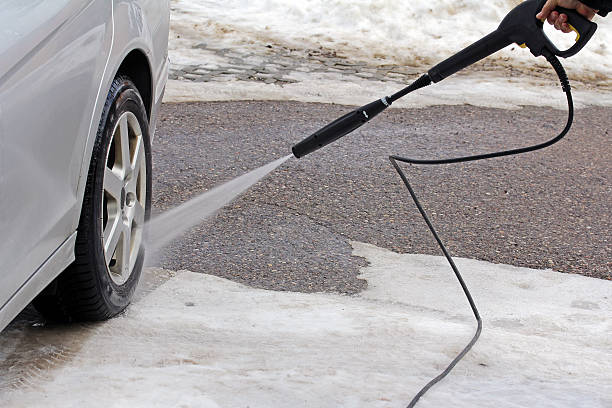 istock Car wash in winter 590168180