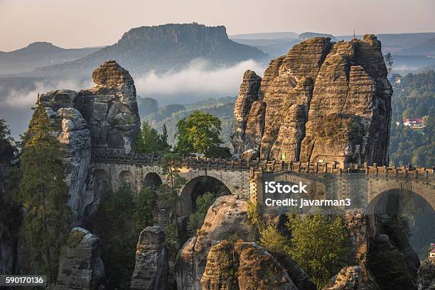 Die Basteibrücke Nationalpark Sächsische Schweiz Deutschland Stockfoto und mehr Bilder von Deutschland