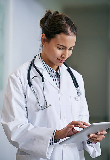 istock Making informed decisions about your health 590242702