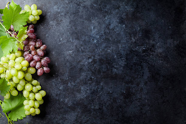 레드 및 화이트 포도 - grape green red purple 뉴스 사진 이미지