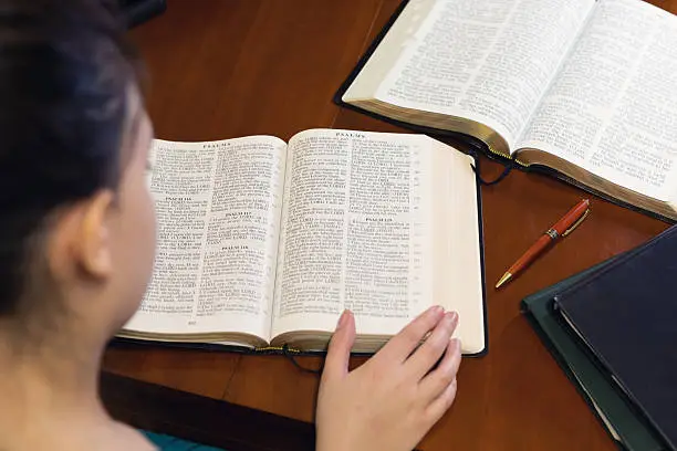 Young lady studying the Word of God