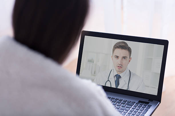 istock Could you tell me about the symptoms? 590278870