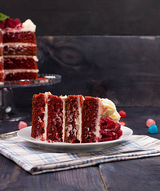 istock piece of cake a red velvet 590288774