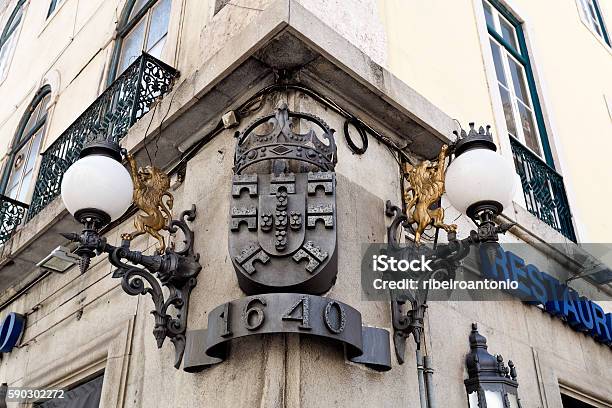 Lisbon Building Corner Decorations-foton och fler bilder på Byggnadsexteriör - Byggnadsexteriör, Dekoration, Fotografi - Bild