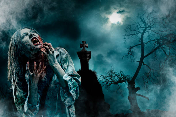 zombie en el antiguo cementerio - gothic style horror cemetery spooky fotografías e imágenes de stock