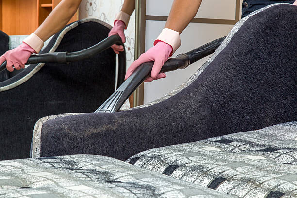 istock Nozzle making free dirty bed from dust on mirror background. 590586474