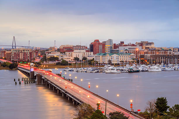 istock Skyline of Charleston 590587208