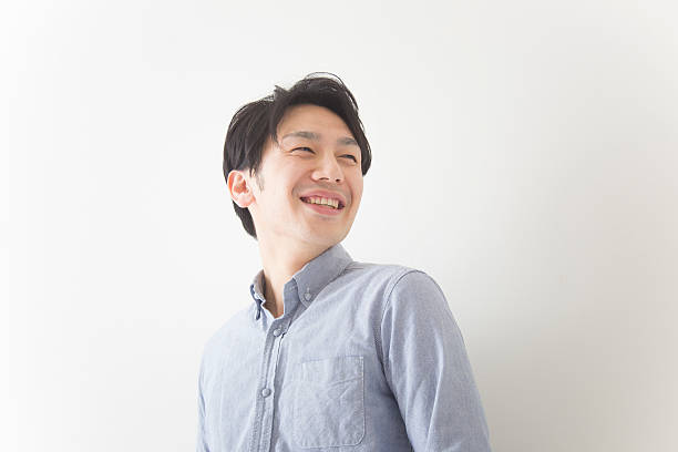 istock Japanese man looking away from camera 591404758