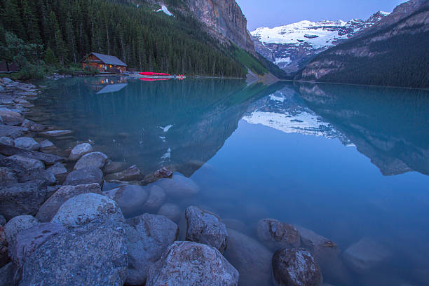 istock Lake Louise sunrise 591410498