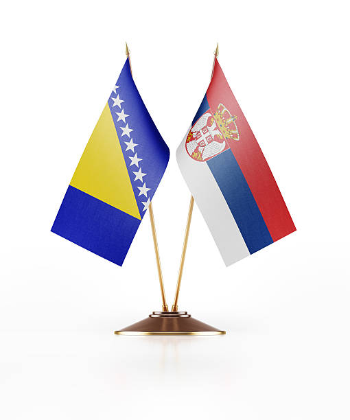 ボスニア・ヘルツェゴビナとセルビアのミニチュア旗 - serbian culture ストックフォトと画像