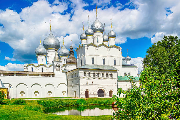 istock Rostov Kremlin Yaroslavl oblast Russia gold ring 592357478
