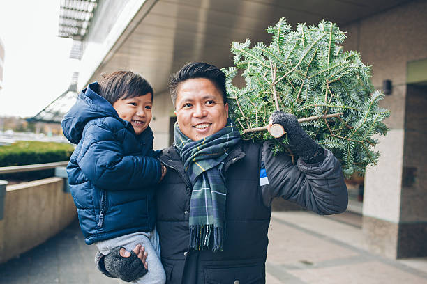 istock First Chrismas Shopping with dad 592358682