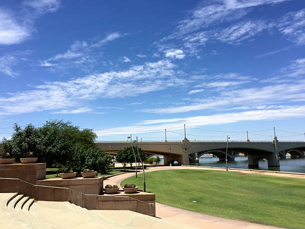 istock Mill Avenue Bridge over Salt Lake River, Tempe, AZ 592370202