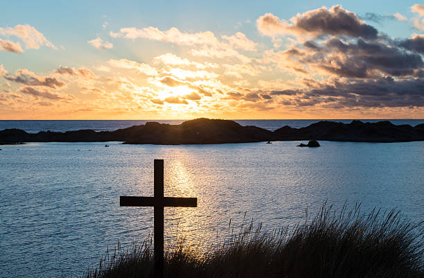 istock Sunset Beach Cross Lake 592392424