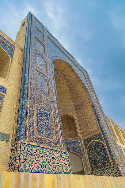 istock Kosh-Madrasah, Bukhara, Uzbekistan 592399390