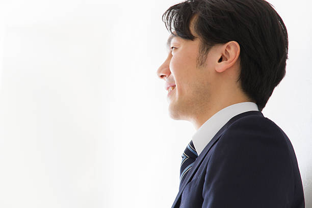 istock Young Japanese businessman 592402870