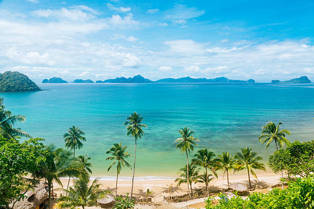 エルニード-ラスカバニャスビーチ - palawan ストックフォトと画像